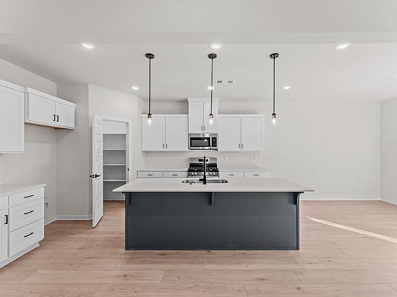 7th image of this home