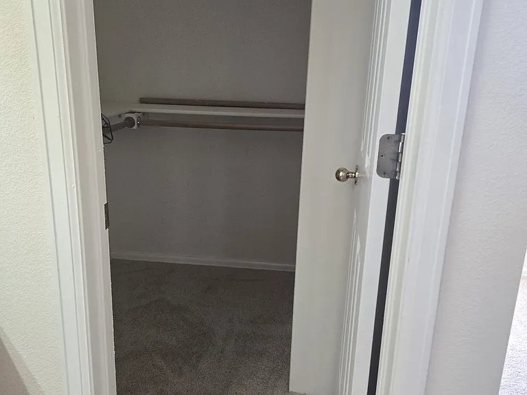 12647 Davis St — Photo 15