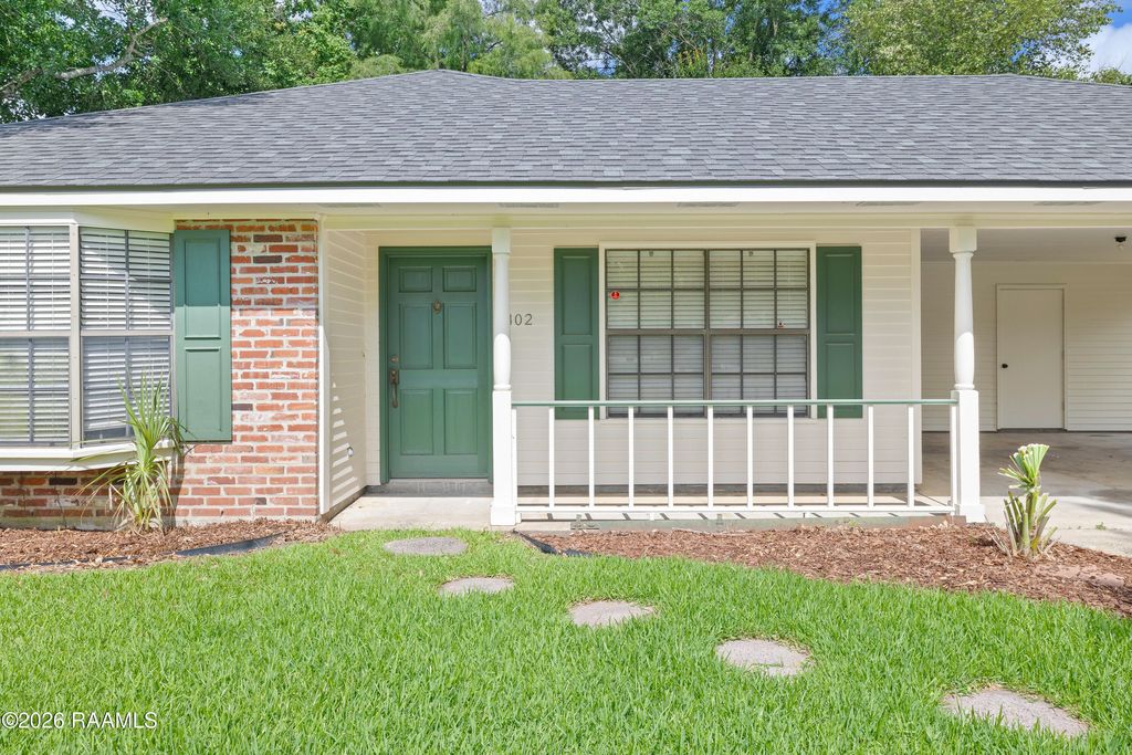 1402 Broadmoor Blvd, Lafayette, LA - View 2