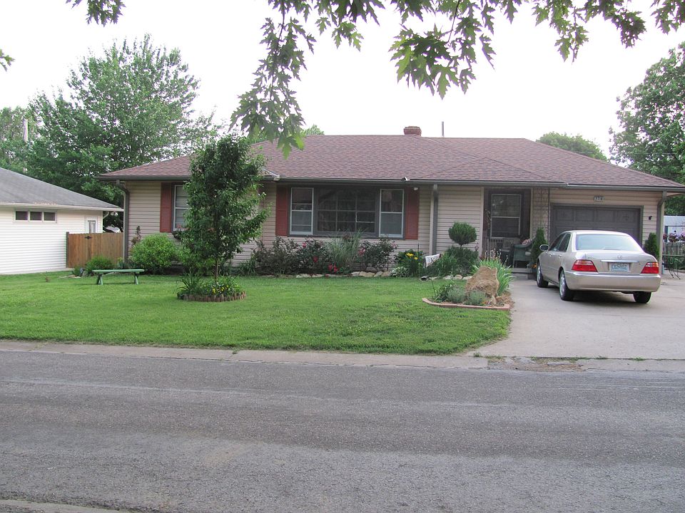 1st image of 2714 Southeast Trl