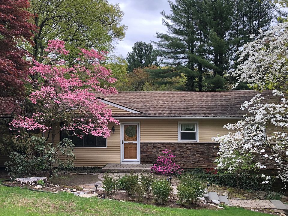 2nd image of 12 Ridge Rd
