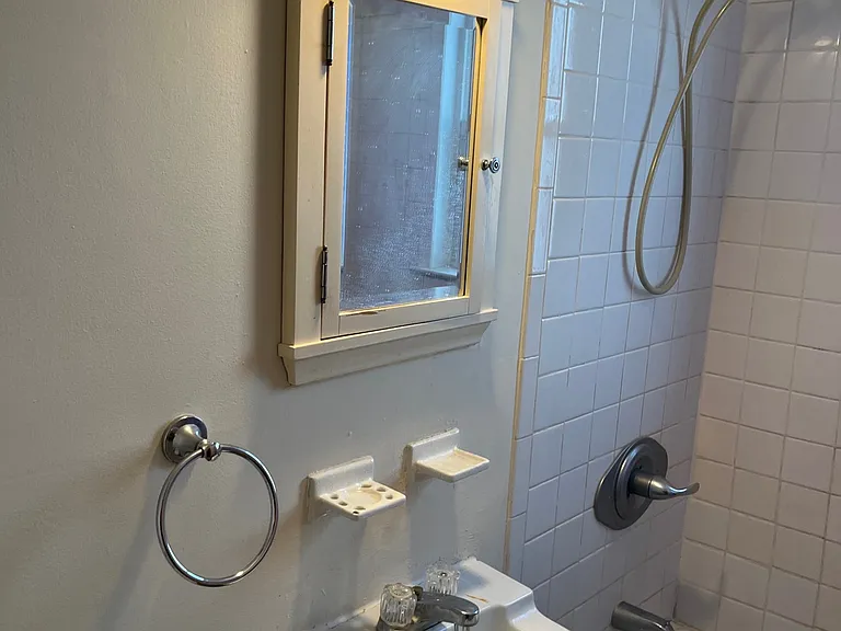 104 Main St #B7 — Photo 6