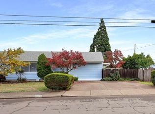 647 16th St, Springfield, OR 97477