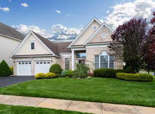 2 Winnie Palmer Ct, Monroe Township, NJ 08831