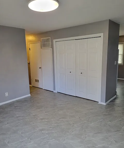 1205 Garden Hills Dr — Photo 3