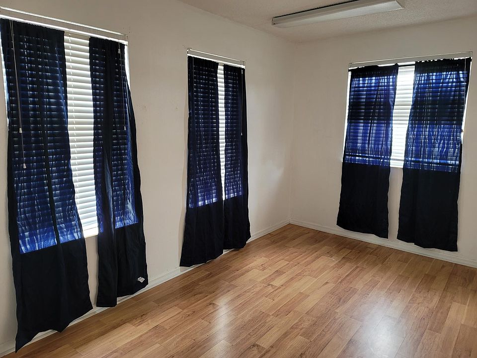 1st image of 300 N State St APT 5