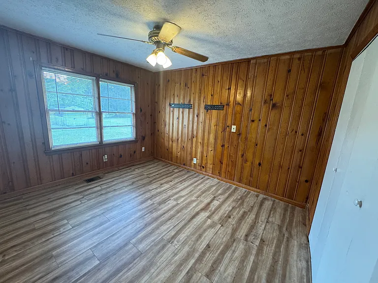2067 Rosebud Rd — Photo 5