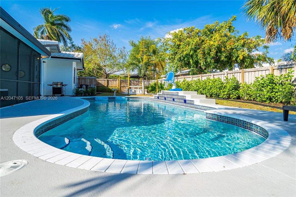 714 NE 2nd St, Pompano Beach
