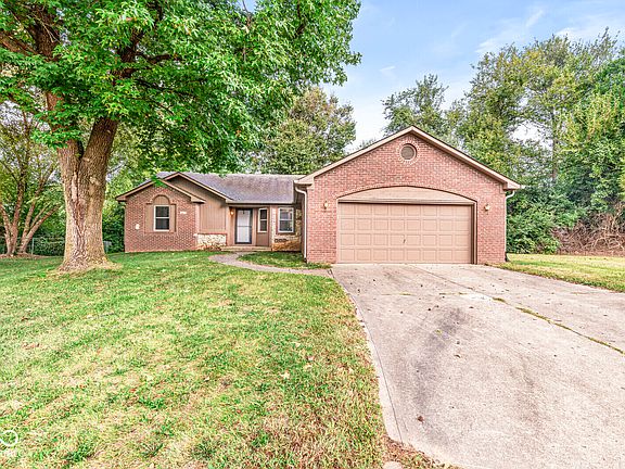 4th image of 1360 Boone Ct