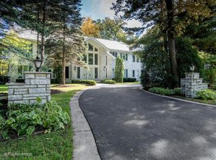 3205 Mulberry Ln, Oak Brook, IL 60523