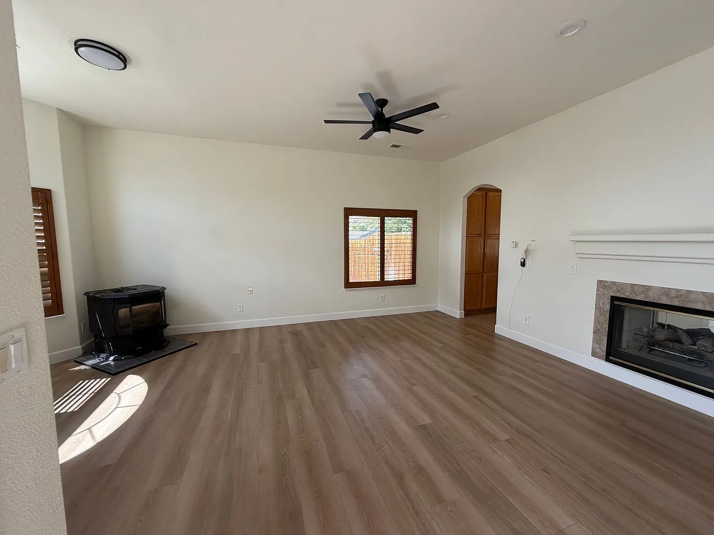 1174 University Ridge Dr — Photo 3