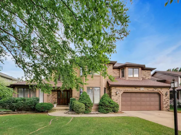 10330 Marlou Dr, Munster, IN 46321