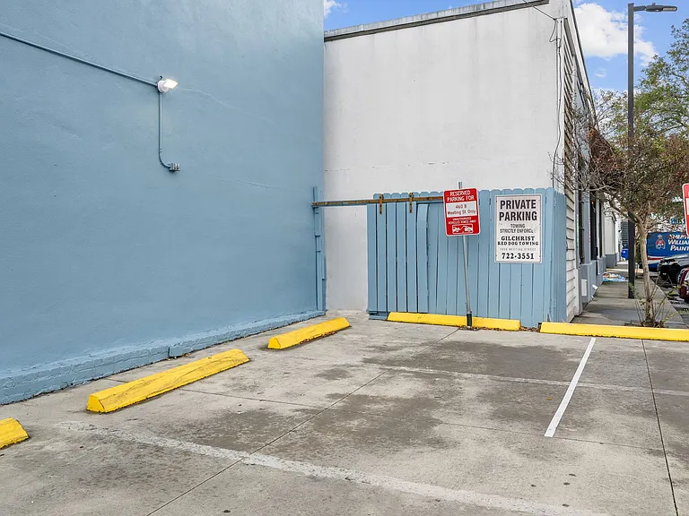 460 Meeting St #B — Photo 27