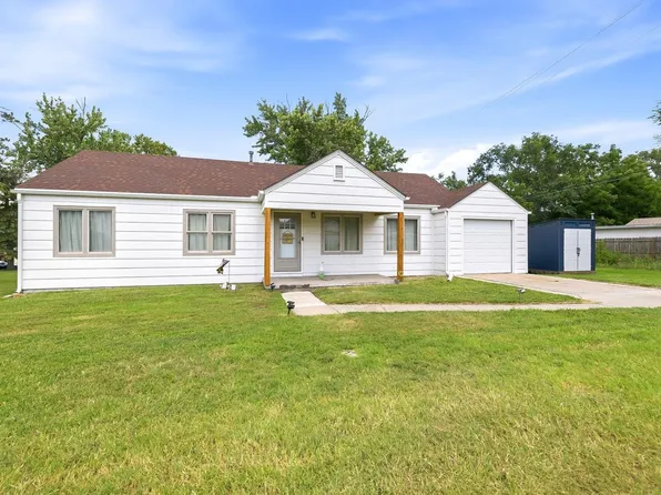 1206 N Bobbie St, Augusta, KS 67010
