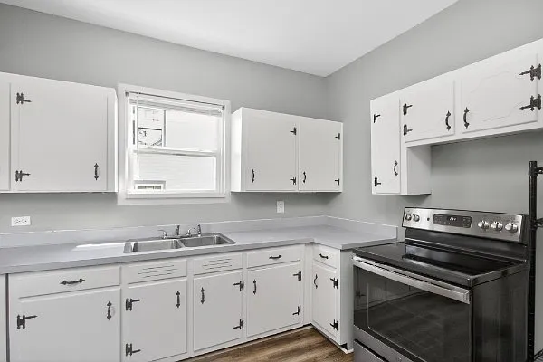 903 Berry St — Photo 2
