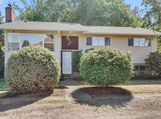 8820 SE Market St, Portland, OR 97216