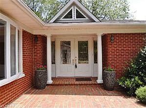 5th image of 4321 Woodway St