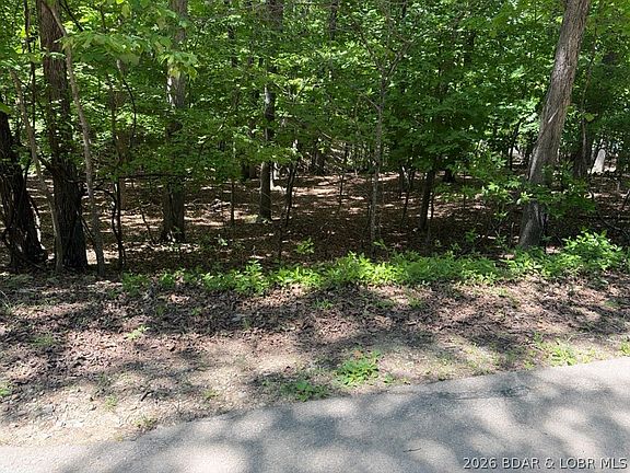 2nd image of 411 Grand View Dr