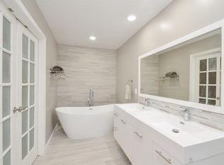 2927 S Blue Meadow Cir, Sugar Land, TX 77479