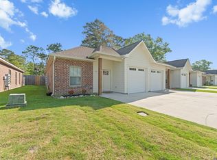9900 Country Club Dr #2A, Denham Springs, LA 70726