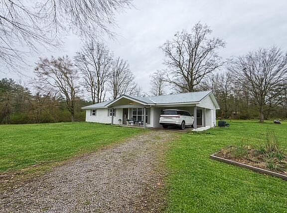 2nd image of 4135 Toxish Rd