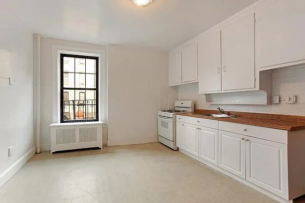 Rented by Corcoran | media 17