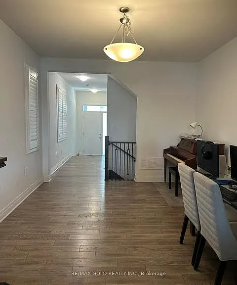 1583 Severn Dr — Photo 4