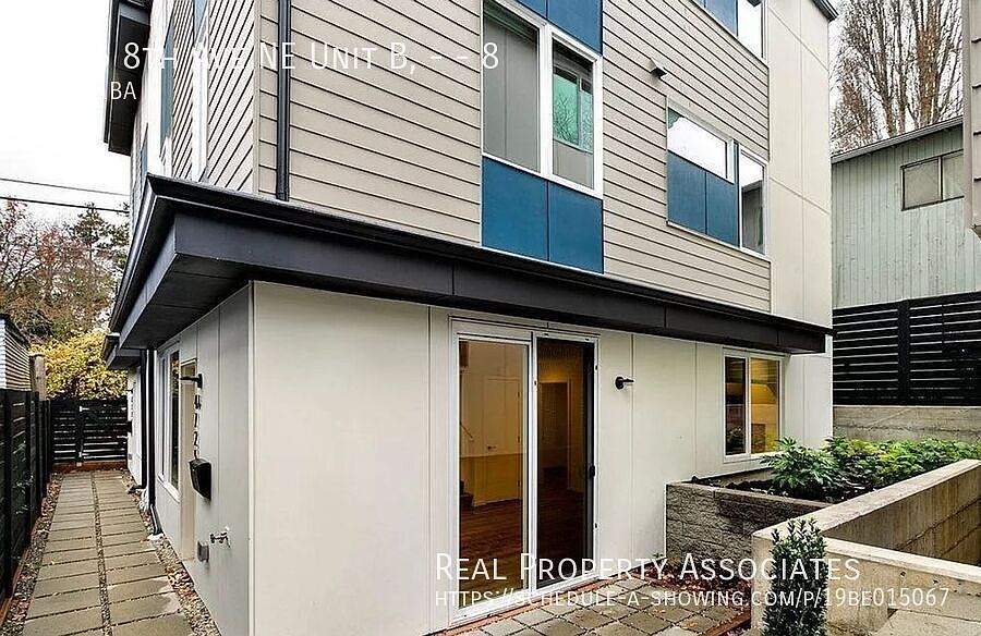 1st image of 4725 8th Ave NE Unit B-8
