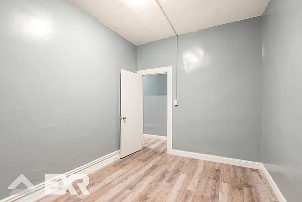 Rented by EXR | media 3