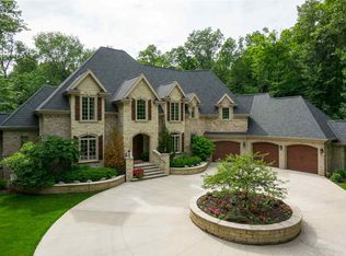 7937 Ashwood Ct, Neenah, WI 54956