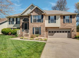2213 E Foxborough Dr, Republic, MO 65738