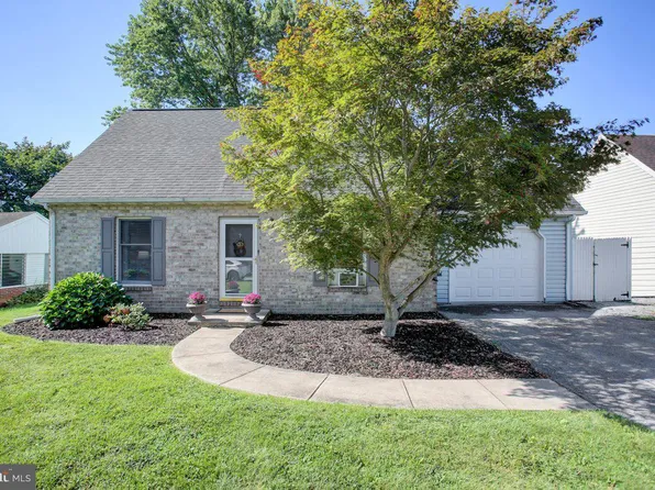 170 Guilford Dr, Chambersburg, PA 17202