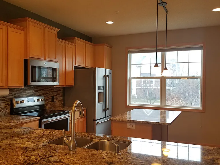 11749 Emery Village Dr N — Photo 5
