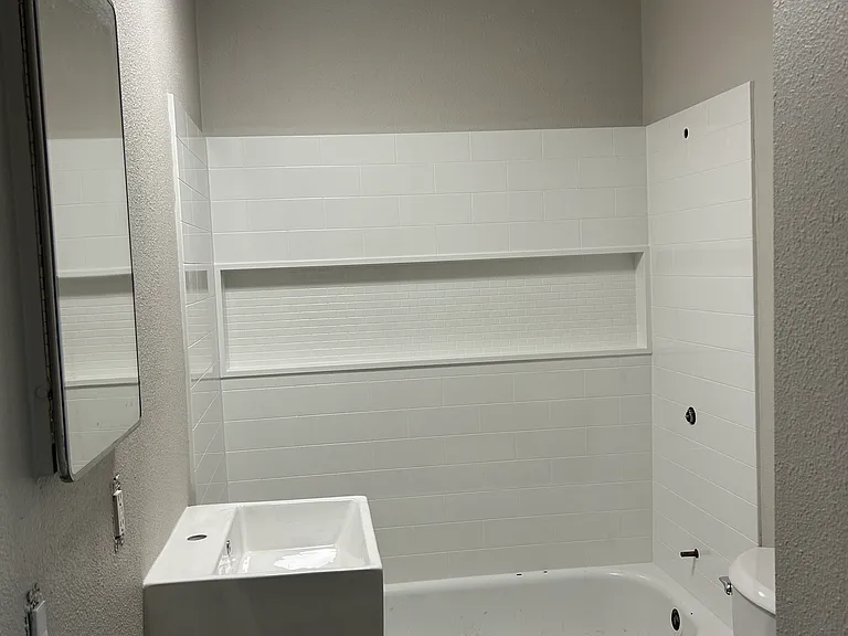 356 Stadium Dr N #4 — Photo 5
