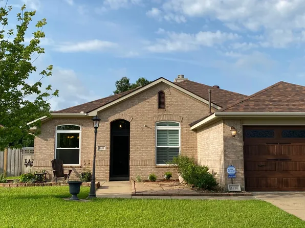 1630 Cedar Elm Dr, Corinth, TX 76210