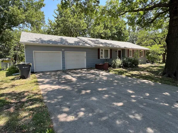 1510 Thompson St, Emporia, KS 66801
