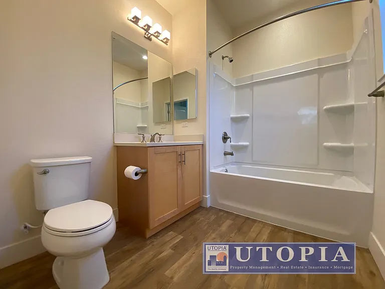 106 Jacobs Ln — Photo 15
