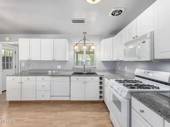 5408 E Willard St, Tucson, AZ 85712