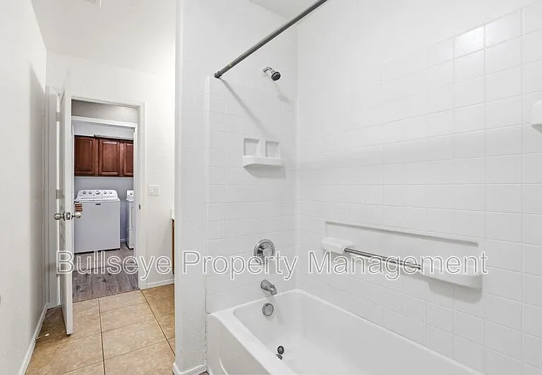21069 N Jocelyn Ln — Photo 20