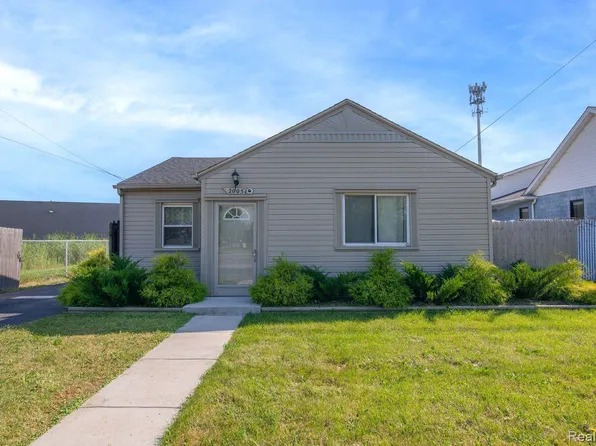 20051 Pennsylvania Rd, Brownstown, MI 48193