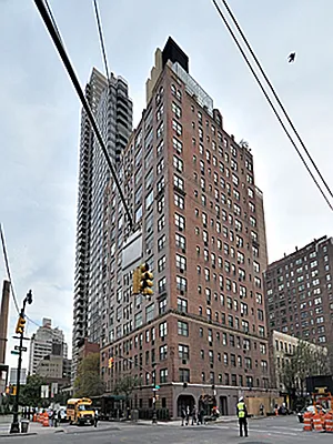 Sold by Sotheby's International Realty | media 16