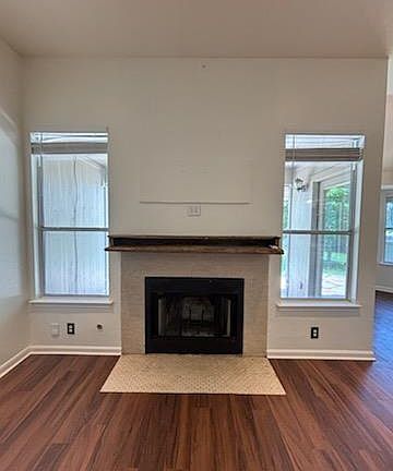 5th image of 322 Meadowside Dr