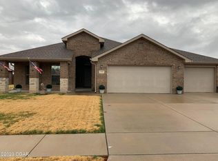1202 E Par Cir, Neosho, MO 64850