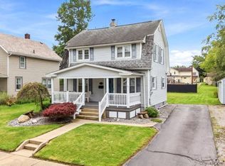 47 W Water St, Hubbard, OH 44425