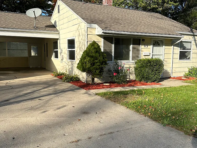 713 E Randolph St — Photo 7