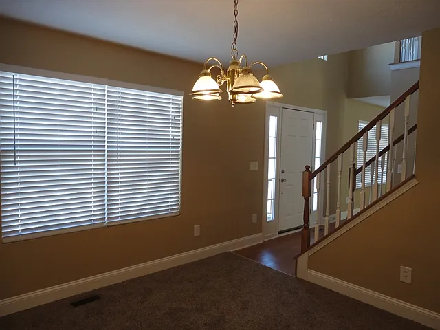 1455 Woodside Dr — Photo 9