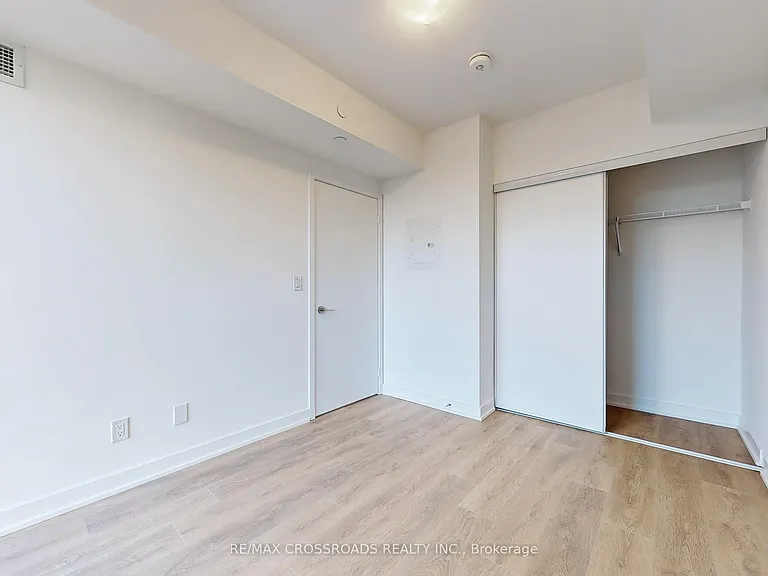 2033 Kennedy Rd #3303 — Photo 17