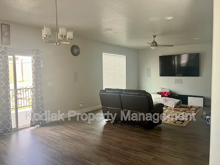 3733 N Valley Vista Way — Photo 6