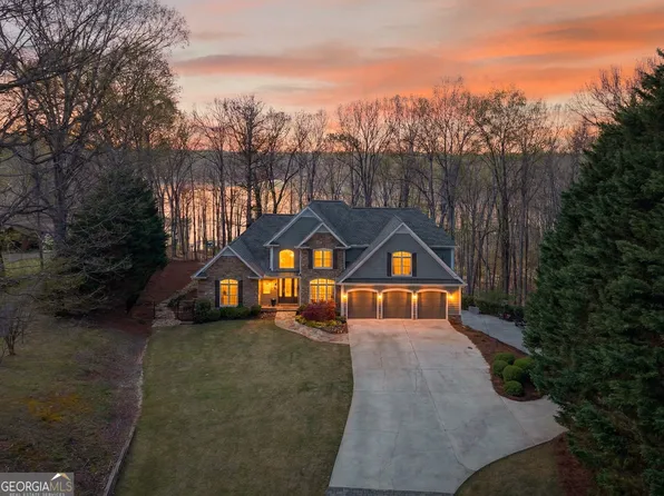 2686 Tammi Ln, Gainesville, GA 30506