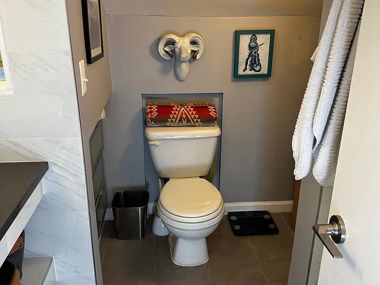 6012 Bush Hill Dr — Photo 24
